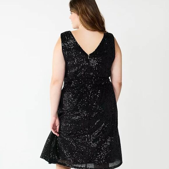 Draper James Sleeveless V-Neck Sequin Dress-Size 26W - Picture 2 of 9